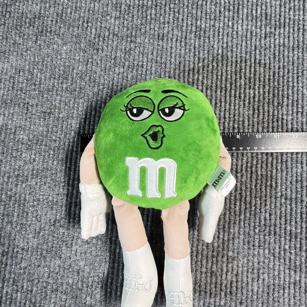 VTG Mars 2011 M&M’s Girl 12” Plush Doll White Leather Go Go Boots Pucker Up Kiss